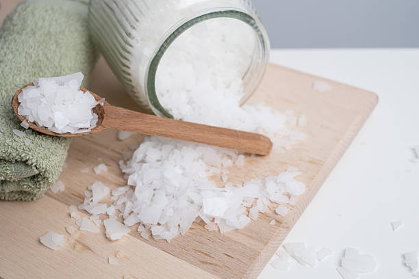 سود پرک هیدروکسید سدیم ترکیب قوی پاک‌ کنندگی بالا